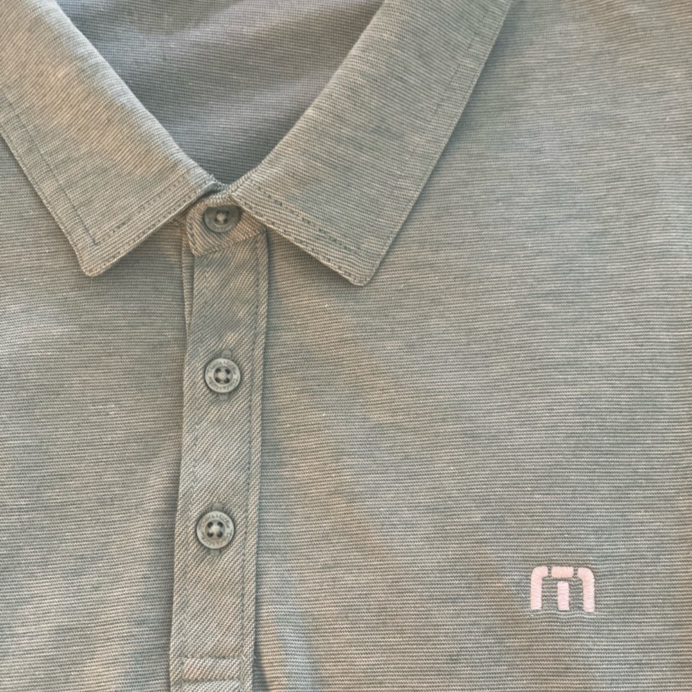 Travis Mathew XXL Polo in green white; never worn